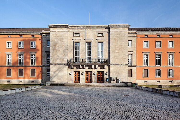 Das einstige DRK-Präsidium wird heute von der Universität Potsdam genutzt