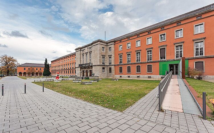 Das einstige DRK-Präsidium wird heute von der Universität Potsdam genutzt