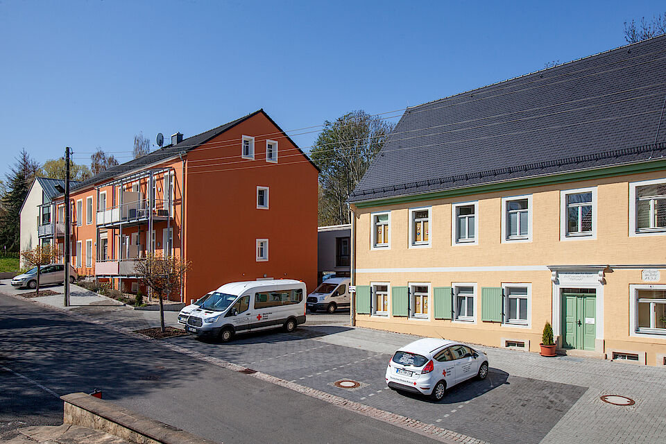 Straßenseite Sozialstation und Tagespflege Lommatzsch