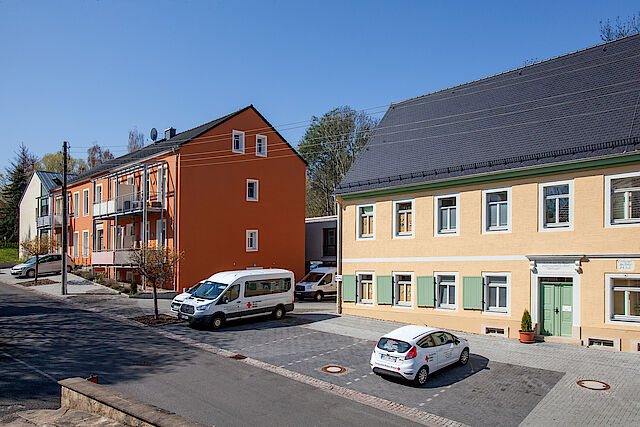 Straßenseite Sozialstation und Tagespflege Lommatzsch